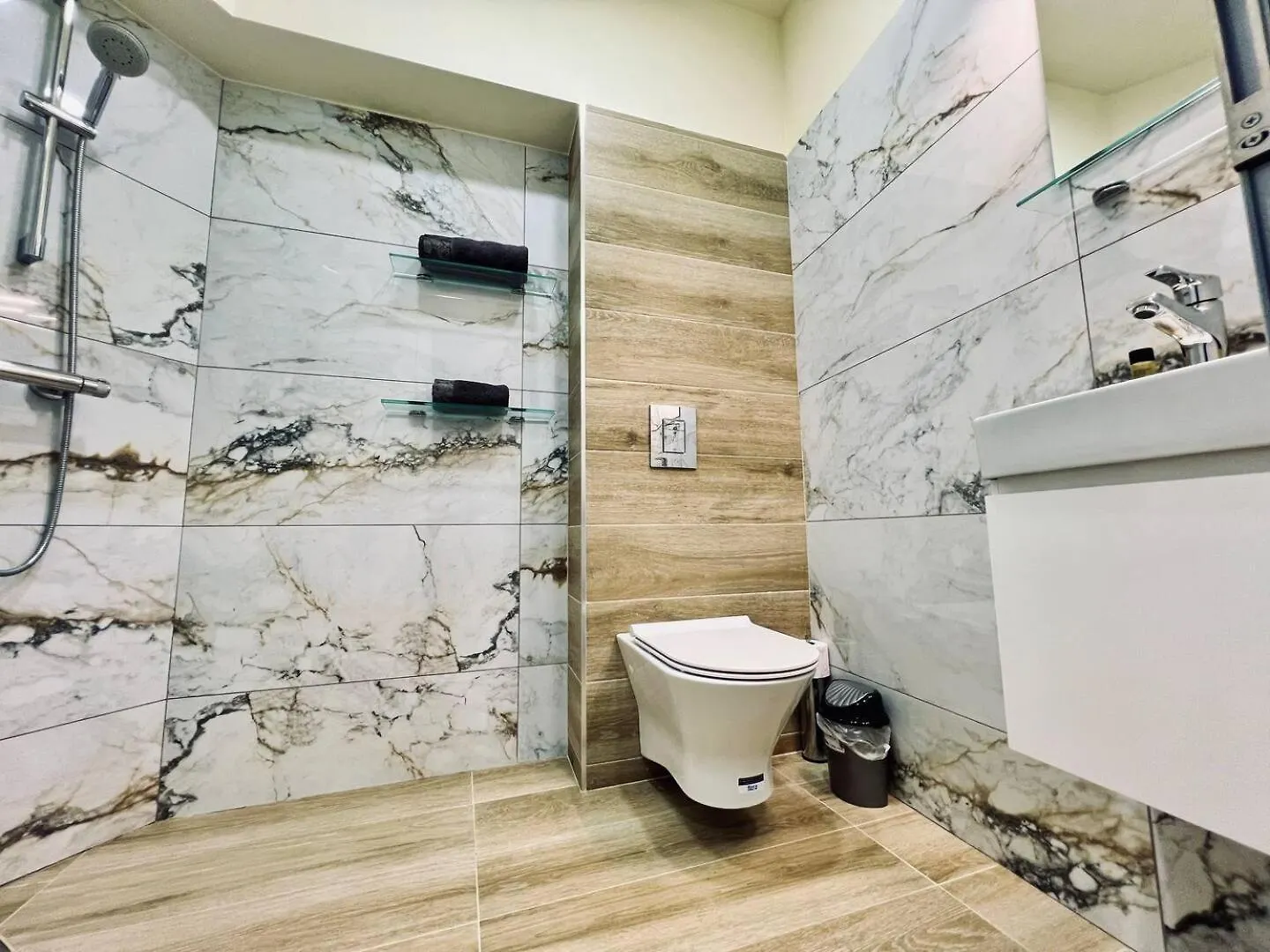 Nj Deluxe Rooms Varna