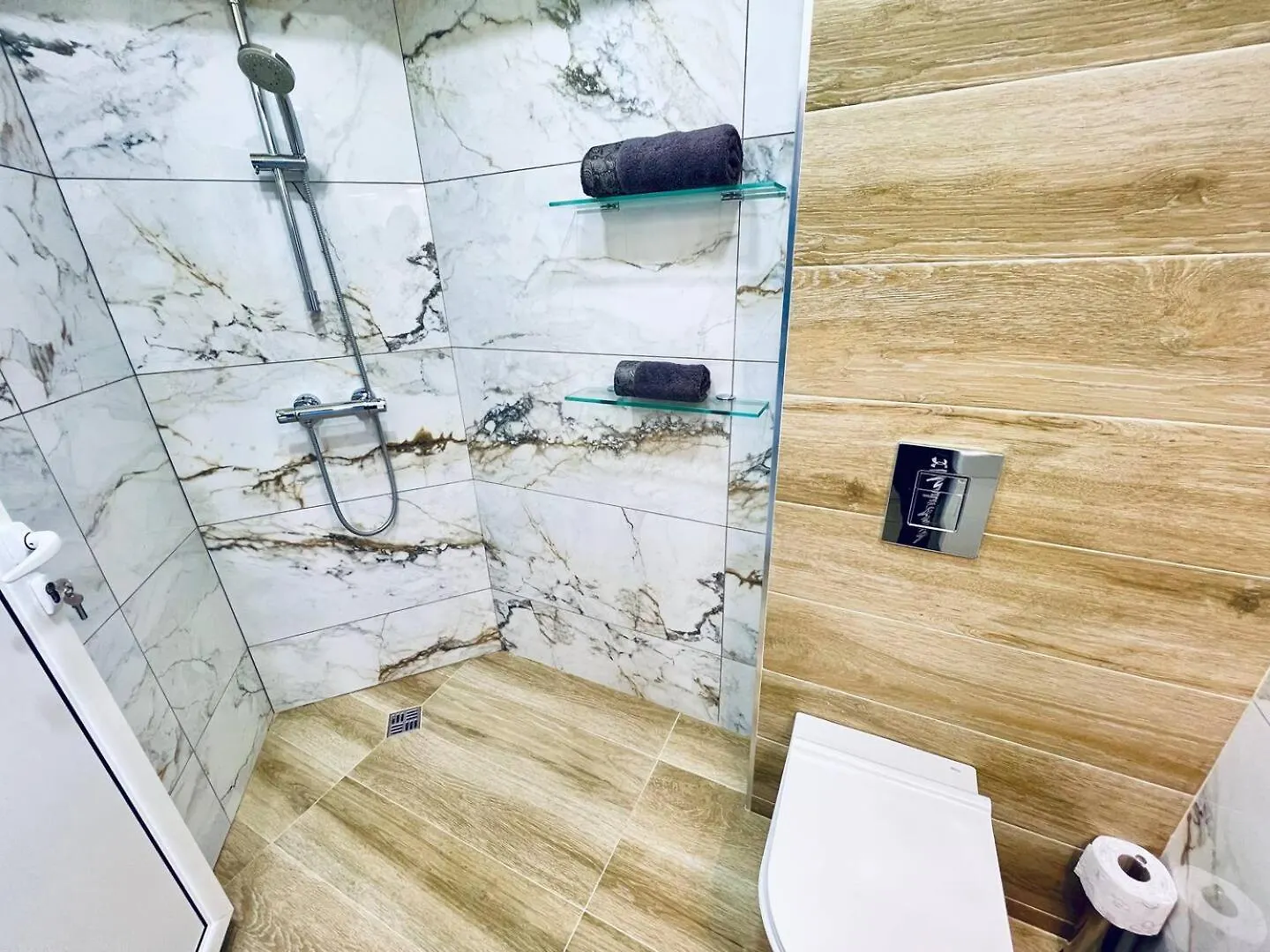 Apartment Nj Deluxe Rooms Varna