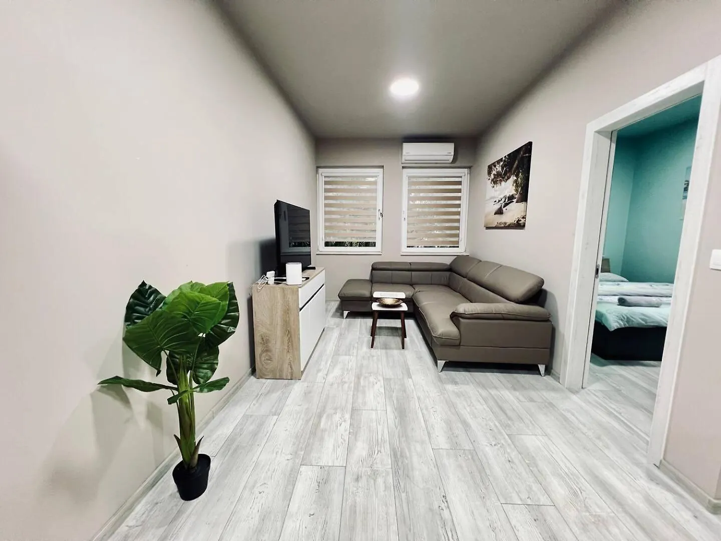 Apartment Nj Deluxe Rooms Varna